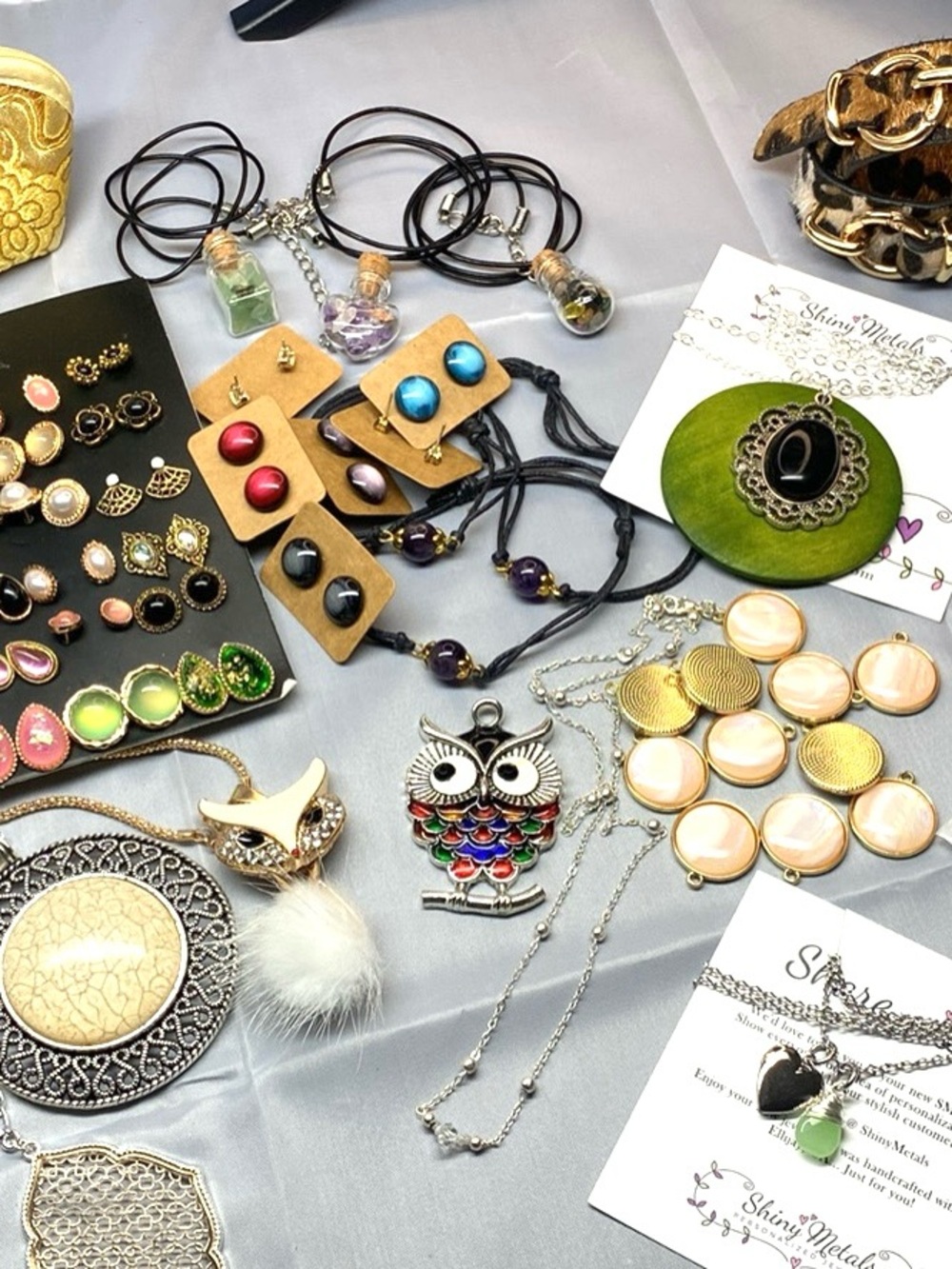 Fashion Jewelry Bundle Lot Necklaces Earrings Bracelets Mixed Styles